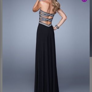 Black & White Stripe Crisscross Strapless